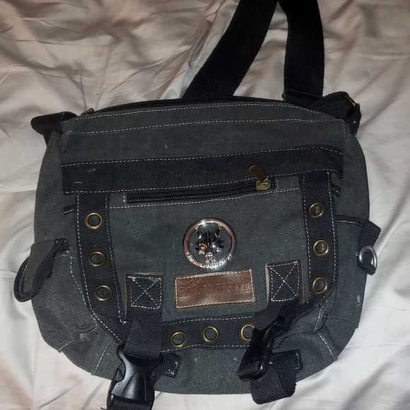 Final Fantasy vii Advent children messenger bag - Picture 1 of 2